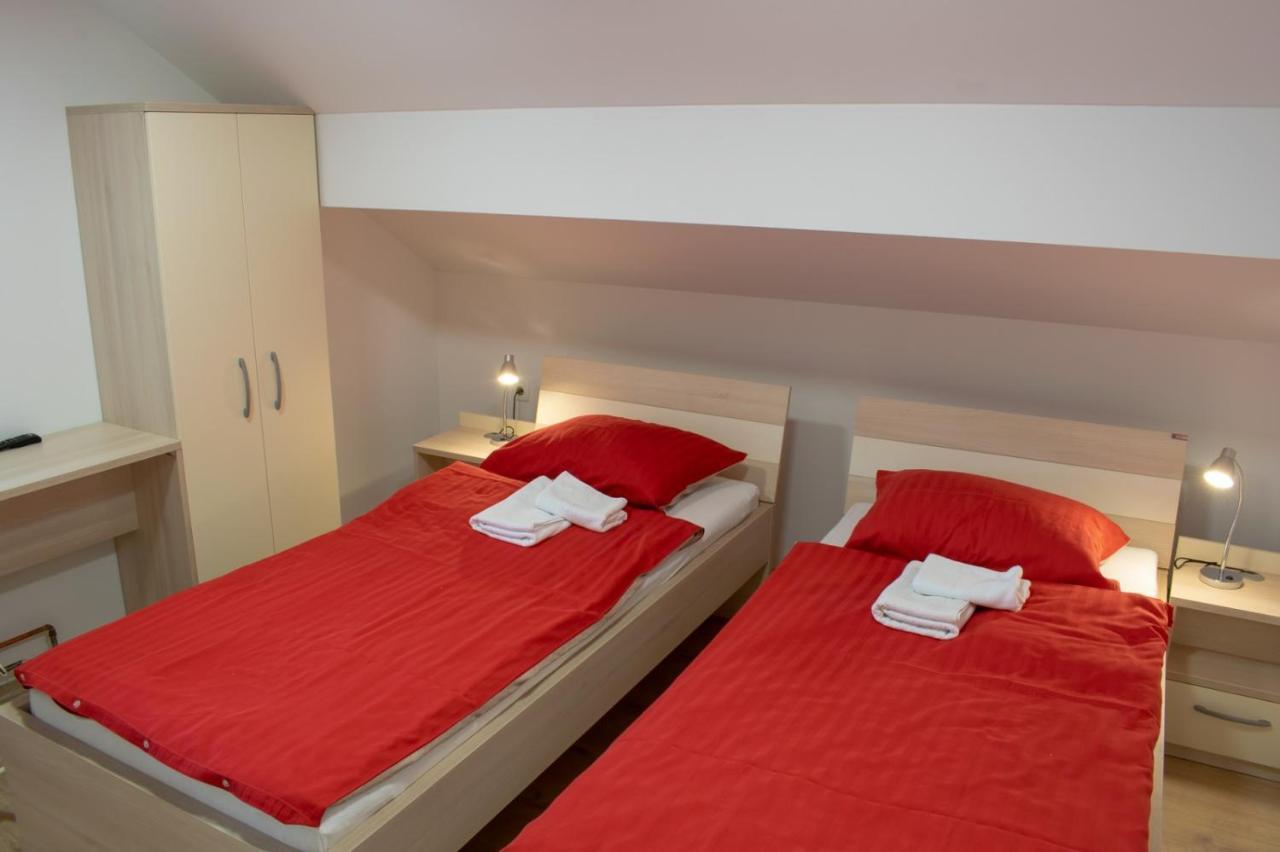 Hôtel Hisa Izabela à Muta Extérieur photo