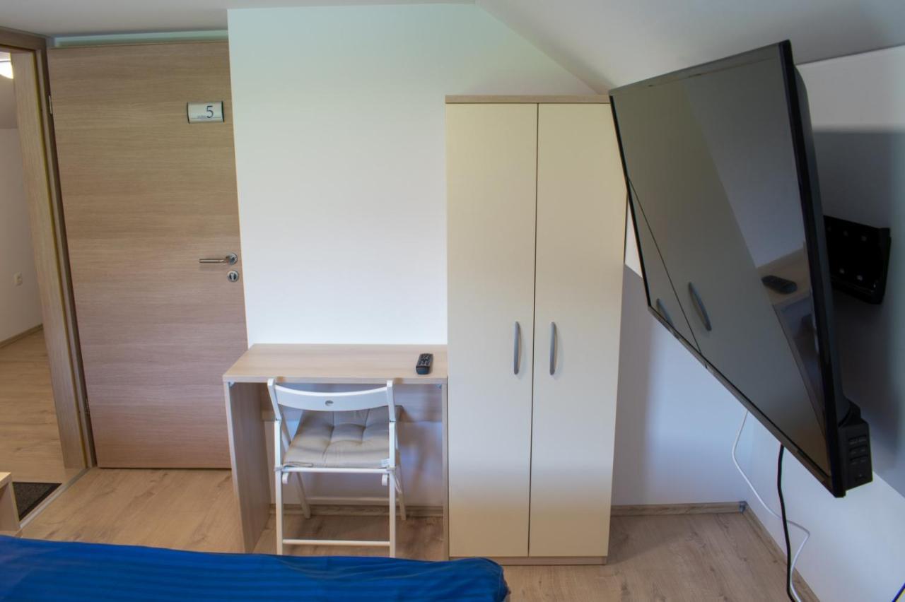 Hôtel Hisa Izabela à Muta Extérieur photo
